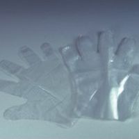 Máquina para hacer guantes de plástico